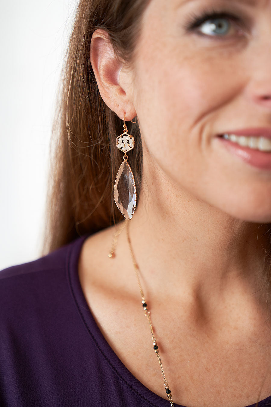 Dreamy Delight Earrings Wearing