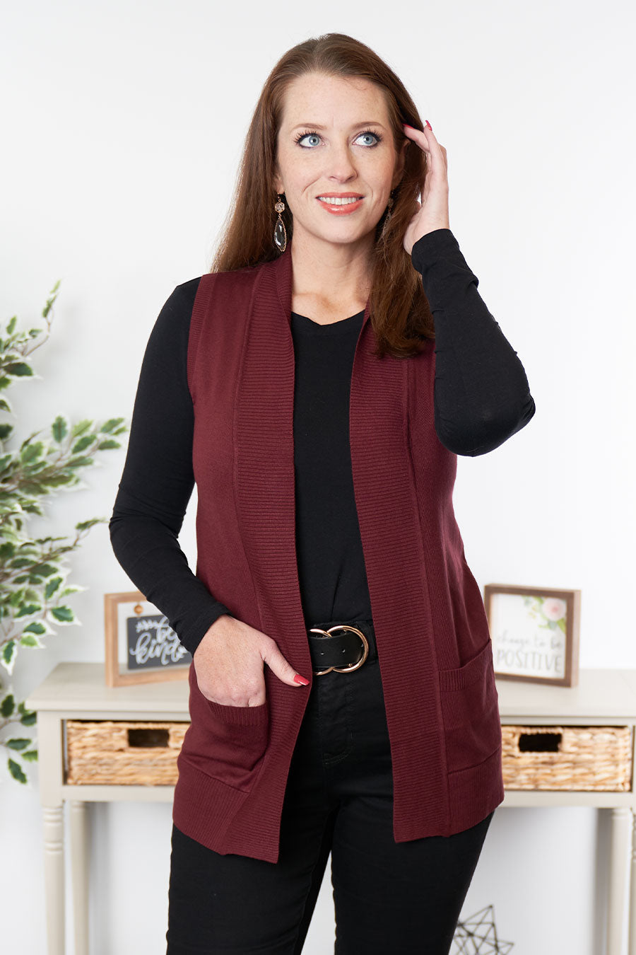 Easy To Match Sleeveless Cardigan Front