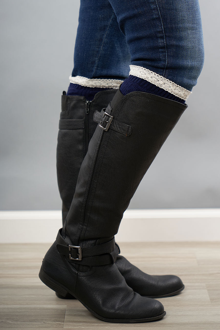 Keep It Cozy Leg Warmers Black Profile