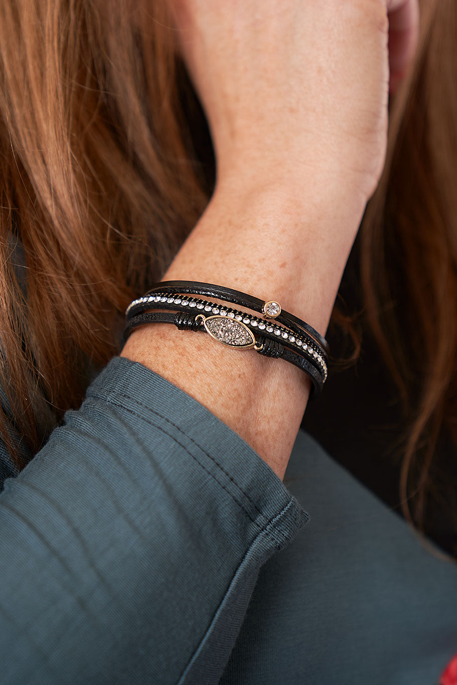 Mix It Up Bracelet Wearing2